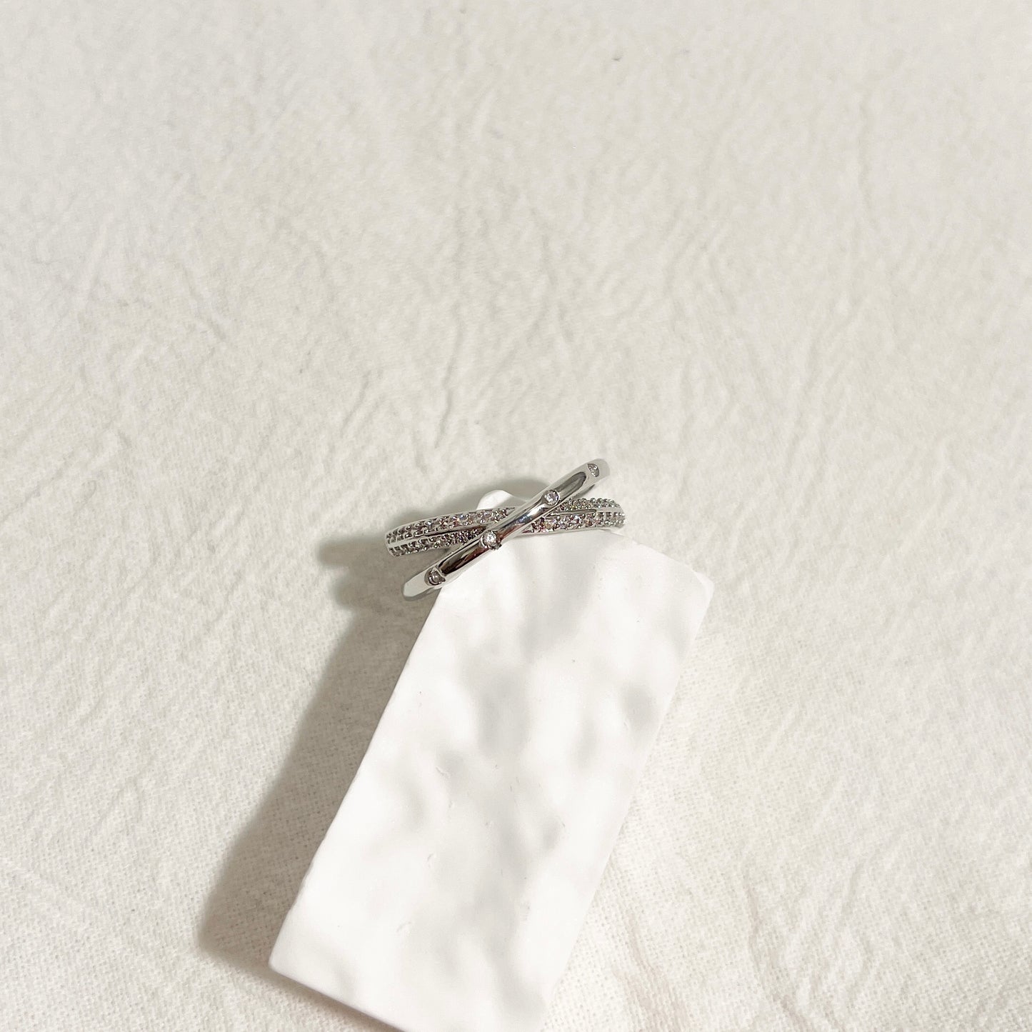 Amelia Ring