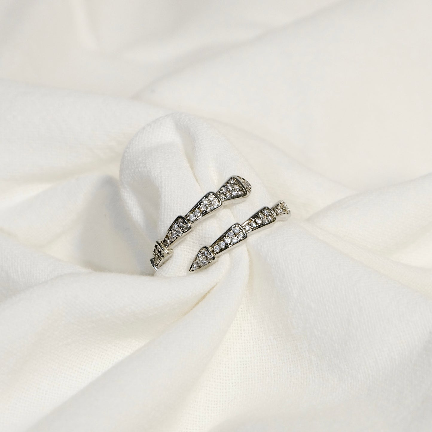 Regine Adjustable Ring