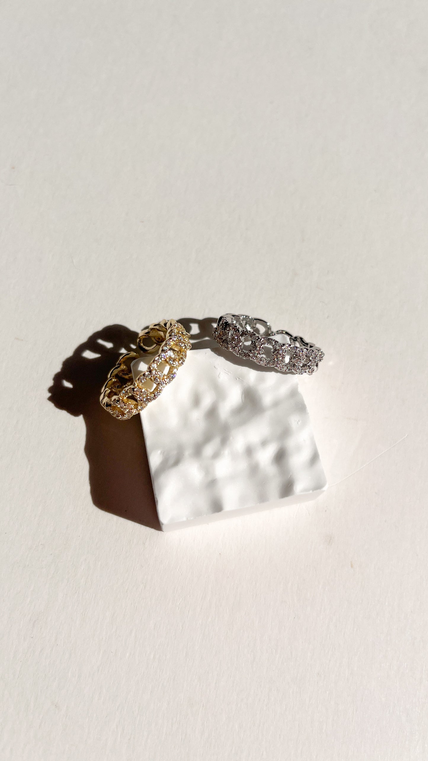 Calyn Chain Ring