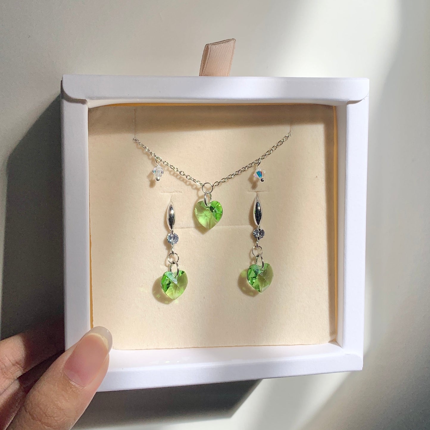 August Birthstone Set
