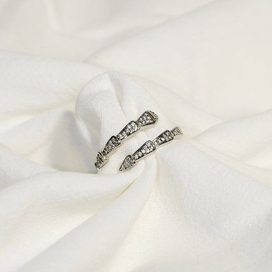 Regine Adjustable Ring