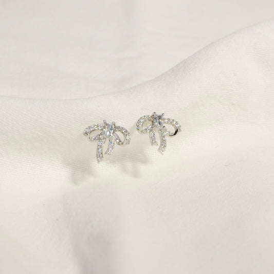 Sylvie Ribbon Stud Earring