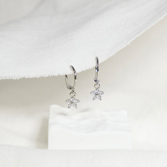 Mini Flower Dainty Hoop